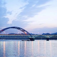 余建新